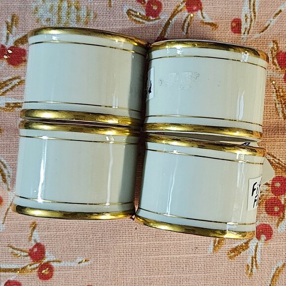Fitz & Floyd Palais Buff Napkin Ring (4 available) - Picture 3 of 10